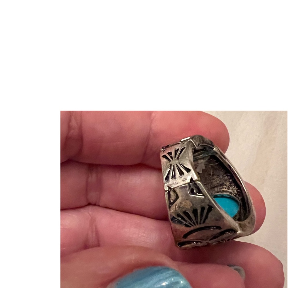 ❤️❤️SALE❤️❤️ Tipi OS Adjustable Turquoise Silvertone I Ring NWT - Picture 6 of 6
